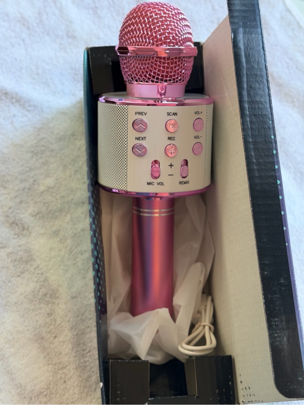 Portable Pink Wireless Bluetooth Karaoke Microphone with Built-In Speaker